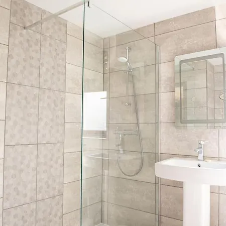 Wild Oats 7, Yellowtop Country Park Villa